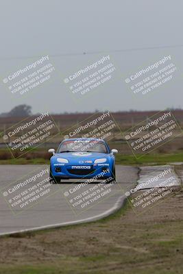 media/Jan-15-2023-CalClub SCCA (Sun) [[40bbac7715]]/Group 1/Qualifying (Sweeper)/